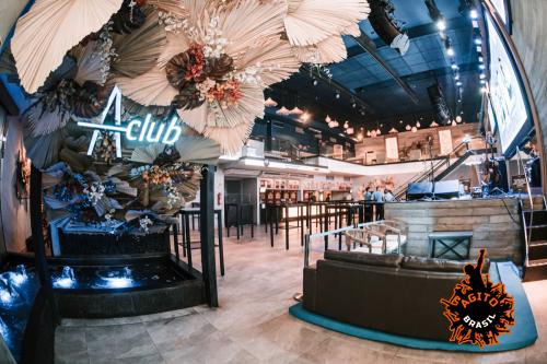 Azzure Club